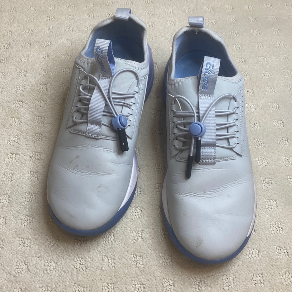 Clove nursing shoes